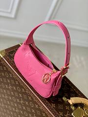 Louis Vuitton Mini Moon Rose Lolipop M82487 Size 20.5 x 11 x 5 cm - 3