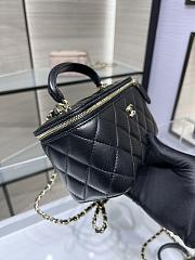 Chanel Small Vanity With Chain Black AP2199 Size 17*9.5*8cm - 2