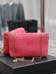 YSL Kate Medium Supple Chain Bag In Raffia Neon Pink Size 28,5 X 20 X 6 CM - 5