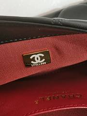 Chanel Small Flap Bag Black Lambskin AS4231 Size 17 × 21 × 6 cm - 5
