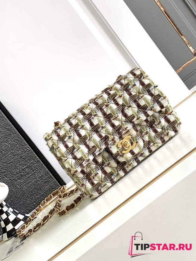 Chanel Classic Handbag Wool Tweed & Gold-Tone Metal A01112 Size 15.5 × 25.5 × 6.5 cm - 1