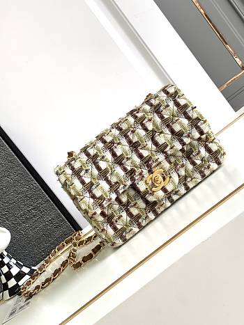 Chanel Classic Handbag Wool Tweed & Gold-Tone Metal A01112 Size 15.5 × 25.5 × 6.5 cm