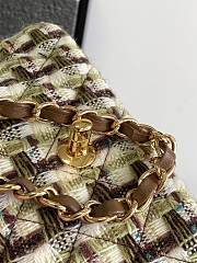Chanel Classic Handbag Wool Tweed & Gold-Tone Metal A01112 Size 15.5 × 25.5 × 6.5 cm - 4