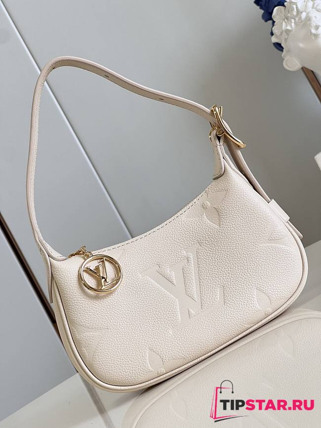 Louis Vuitton Mini Moon Cream M82426 Size 20.5 x 11 x 5 cm - 1