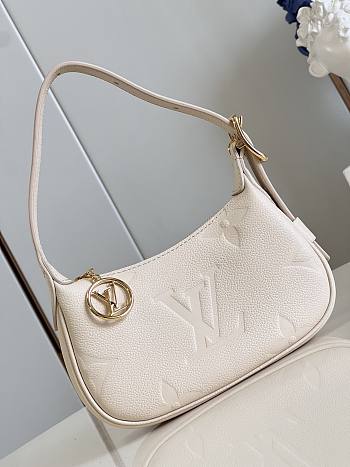 Louis Vuitton Mini Moon Cream M82426 Size 20.5 x 11 x 5 cm