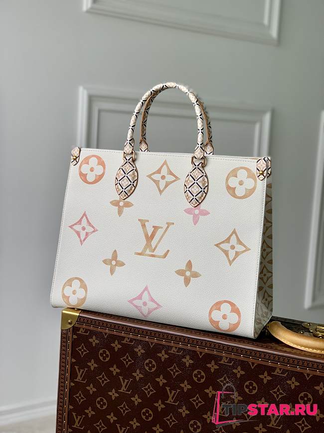 Louis Vuitton M22975 Resorts Exclusive OnTheGo MM Size 35 x 27 x 14 cm - 1