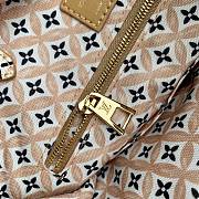 Louis Vuitton M22975 Resorts Exclusive OnTheGo MM Size 35 x 27 x 14 cm - 4