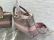 Dior Medium Lady D-Joy Bag Gray and Pink Toile de Jouy Reverse Embroidery Size 26 x 13.5 x 5 cm - 5