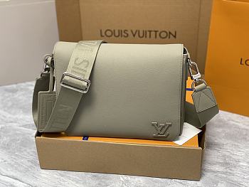 Louis Vuitton M22505 Takeoff Messenger Sage Size 28 x 24 x 10 cm