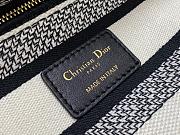 Dior Medium Lady D-lite Bag White and Black Plan de Paris Embroidery Size 24 x 20 x 11 cm - 5