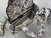 Dior Medium Lady D-lite Bag White and Black Plan de Paris Embroidery Size 24 x 20 x 11 cm - 2