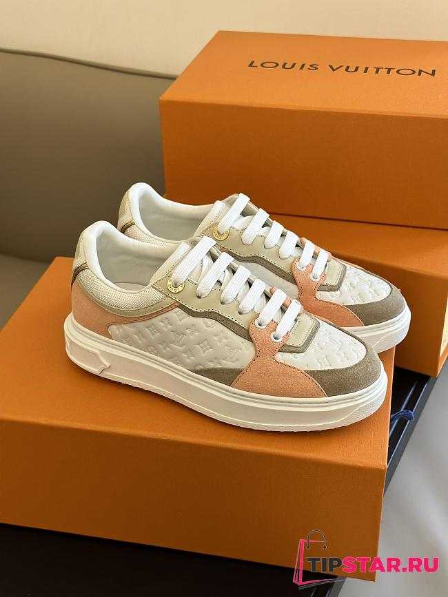 Louis Vuitton 1ABUSZ Time Out Sneaker Rose Poudre Pink - 1