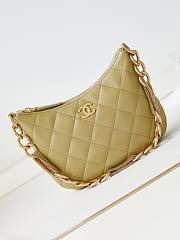 Chanel Hobo Handbag Green AS4220 Size 19 × 24 × 5 cm - 1