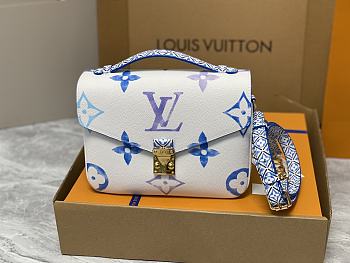 Louis Vuitton M23055 Resorts Exclusive Pochette Métis MM Size 25 x 19 x 7 cm