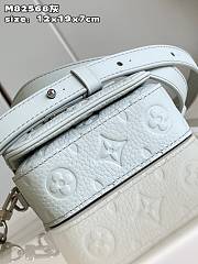 Louis Vuitton M82568 S-Lock Vertical Wearable Wallet Mineral Gray Size 12 x 19 x 7 cm - 4