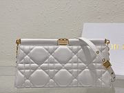 Dior Caro Colle Noire Clutch With Chain Latte Cannage Lambskin Size 27.5 x 14 x 4.5 cm - 3