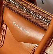 Givenchy Mini Antigona bag in Box leather Brown Size 26x19x13 cm - 2