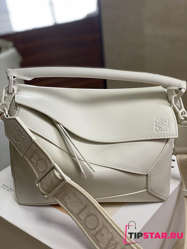 Loewe Small Puzzle Bag In Satin Calfskin White Size 24*10.5*16.5cm - 1