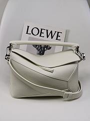 Loewe Small Puzzle Bag In Soft Grained Calfskin White Size 24X16.5X10.5 cm - 1