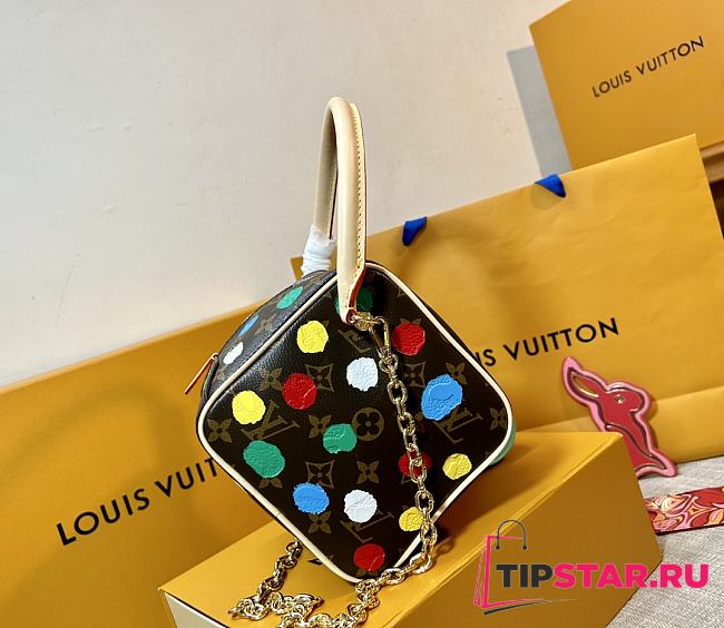 Louis Vuitton M46450 LV x YK Square Bag Size 16 x 16 x 16 cm - 1