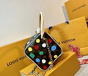 Louis Vuitton M46450 LV x YK Square Bag Size 16 x 16 x 16 cm - 1