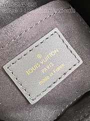 Louis Vuitton M82465 Camera Box Size 12.5 x 17.6 x 6 cm - 5