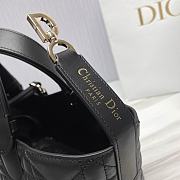 Small Dior Toujours Bag Black Macrocannage Calfskin Size 23 x 14 x 12 cm - 5