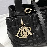 Small Dior Toujours Bag Black Macrocannage Calfskin Size 23 x 14 x 12 cm - 4