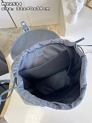 Louis Vuitton M22534 Montsouris Backpack Size 32 x 40 x 19 cm - 5