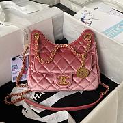 Chanel Small Hobo Bag Pink Velvet AS4323 Size 17 × 19 × 6 cm - 1