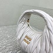 Miumiu Wander Matelassé Nappa Leather Hobo Mini-bag White Size 14x17.5x5.5 cm - 5