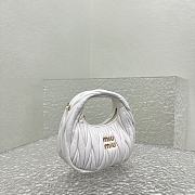Miumiu Wander Matelassé Nappa Leather Hobo Mini-bag White Size 14x17.5x5.5 cm - 4