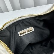 Miumiu Wander Matelassé Nappa Leather Mini Hobo Bag White Size 20x17x6 cm - 3