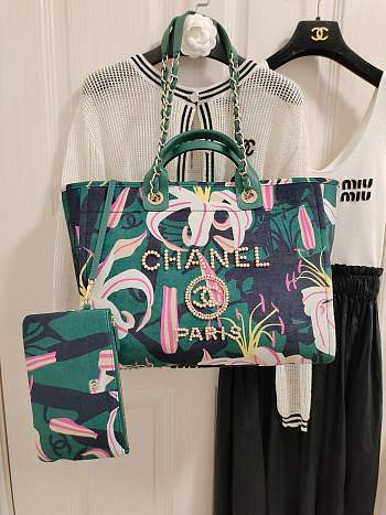 Chanel Large Tote Green & Multicolor A66941 Size 30 × 50 × 22 cm