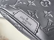Louis Vuitton M46036 Discovery PM Bumbag Black Size 44 x 15 x 9 cm - 3