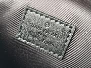 Louis Vuitton M46036 Discovery PM Bumbag Black Size 44 x 15 x 9 cm - 2