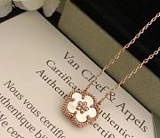 Van Cleef & Arpels Lucky Spring Pendant Plum Blossom Rose Gold - 1