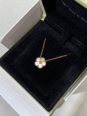 Van Cleef & Arpels Lucky Spring Pendant Plum Blossom Rose Gold - 4