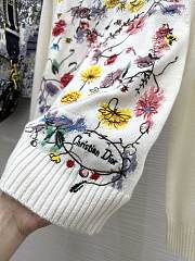 Dior Embroidered Sweater White Cashmere Knit with Red Multicolor Florilegio Motif Beige/Gray - 4