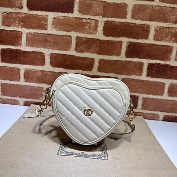 Gucci Interlocking G Mini Heart Shoulder Bag ‎751628 White Size 20*17.5*6.5cm