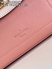Louis Vuitton M22626 LockMe Ever Mini Pink Rose Size 23x17x10cm - 4