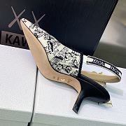 J'Adior Slingback Pump White and Black Cotton Embroidered with Plan de Paris Motif 6.5cm - 3