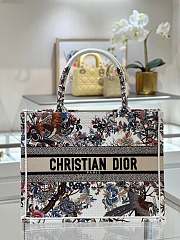 Medium Dior Book Tote Latte Multicolor Dior Jardin d'Hiver Embroidery Size 36 x 27.5 x 16.5 cm - 1