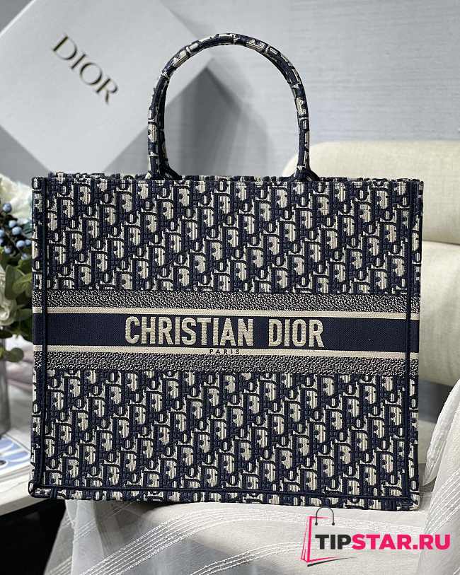 Large Dior Book Tote Ecru and Blue Dior Oblique Embroidery Size 42 x 35 x 18.5 cm - 1