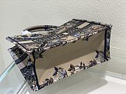 Medium Dior Book Tote Beige Multicolor Dior Jardin d'Hiver Embroidery Size 36 x 27.5 x 16.5 cm - 3