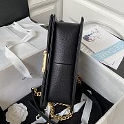 Boy Chanel Handbag With Handle Black Grained Shiny Calfskin A94804 Size 14.5 × 25 × 8 cm - 2
