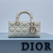 Dior Small Lady D-Joy Bag Latte Patent Cannage Calfskin Size 22 x 12 x 6 cm - 1