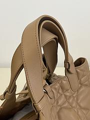 Medium Dior Toujours Bag Medium Tan Macrocannage Calfskin Size 28.5 x 21.5 x 19 cm - 4