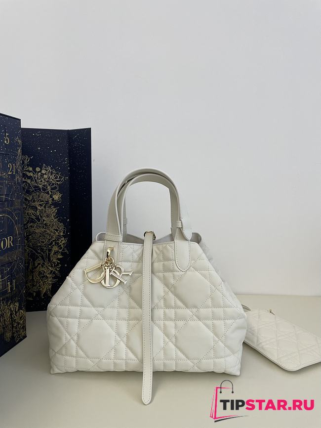 Medium Dior Toujours Bag Latte Macrocannage Calfskin Size 28.5 x 21.5 x 19 cm - 1