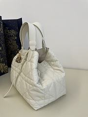 Medium Dior Toujours Bag Latte Macrocannage Calfskin Size 28.5 x 21.5 x 19 cm - 2